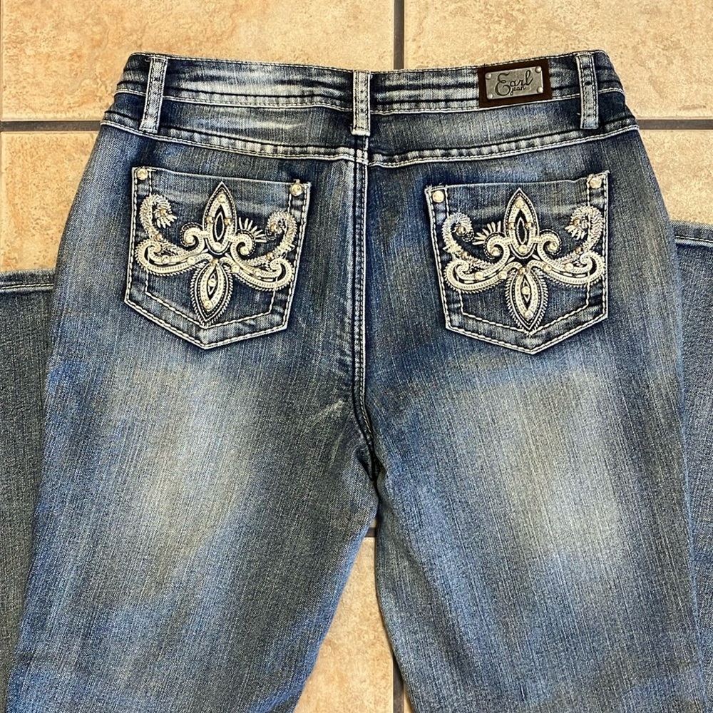EARL JEAN WOMEN’S SIZE 4 EXCELLENT CONDITION